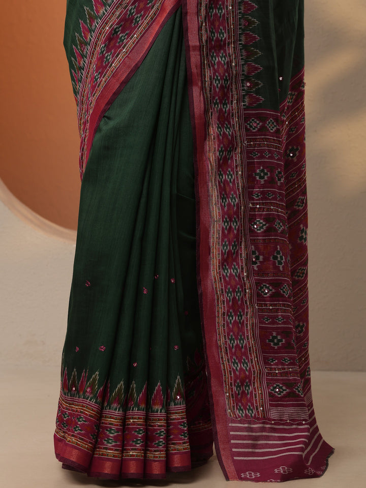 Green Solid Silk Blend Saree With Unstitched Blouse Piece