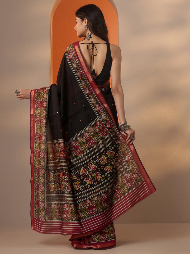Black Solid Silk Blend Saree With Unstitched Blouse Piece