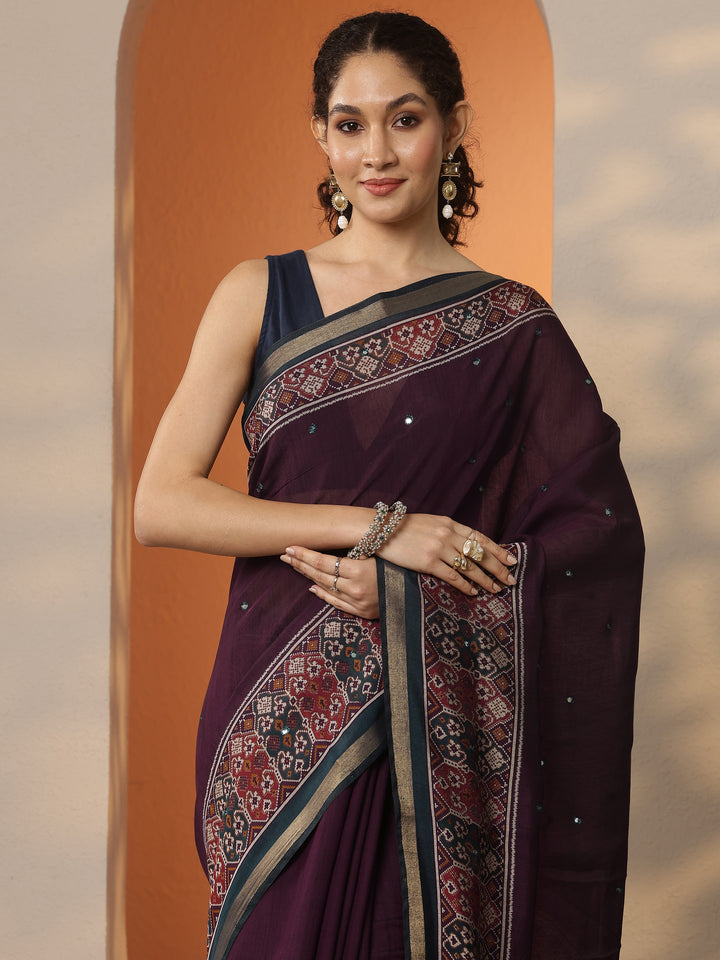 Burgundy Solid Silk Blend Saree With Unstitched Blouse Piece