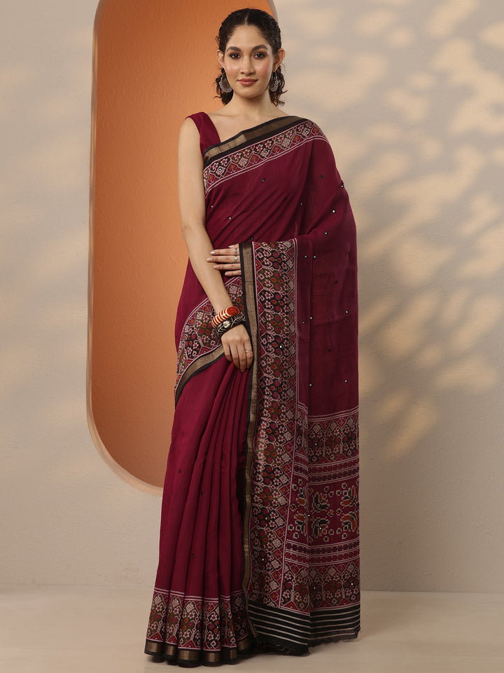 Red Solid Silk Blend Saree With Unstitched Blouse Piece