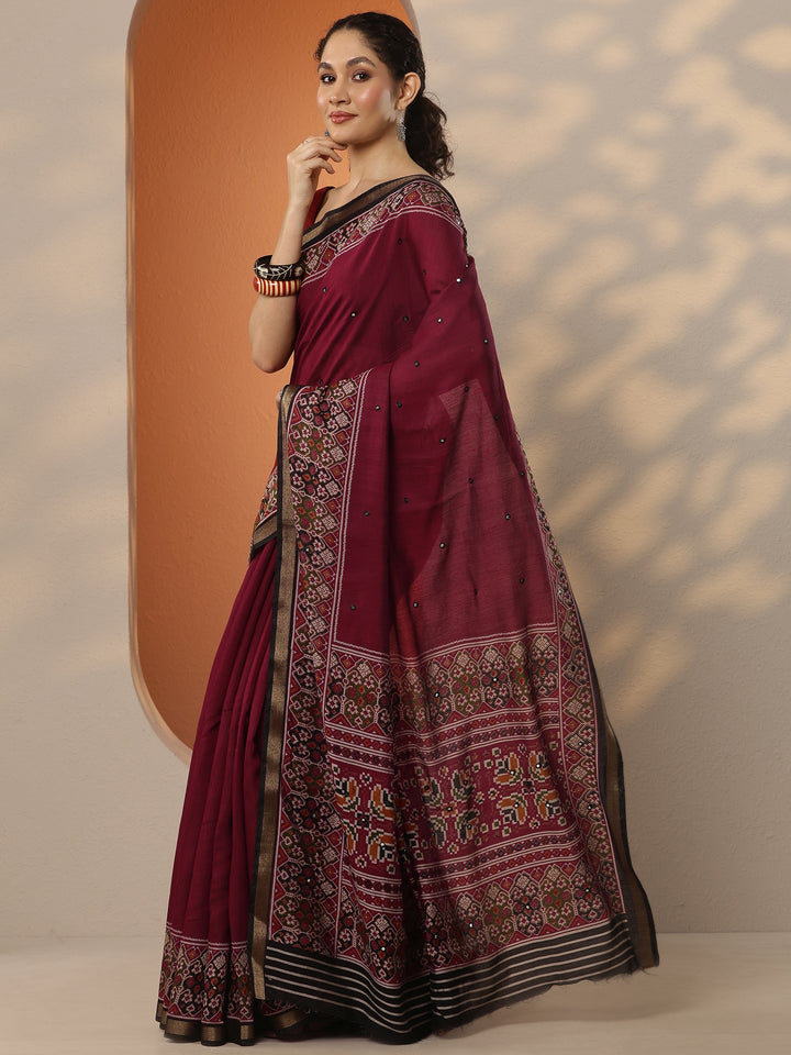 Red Solid Silk Blend Saree With Unstitched Blouse Piece