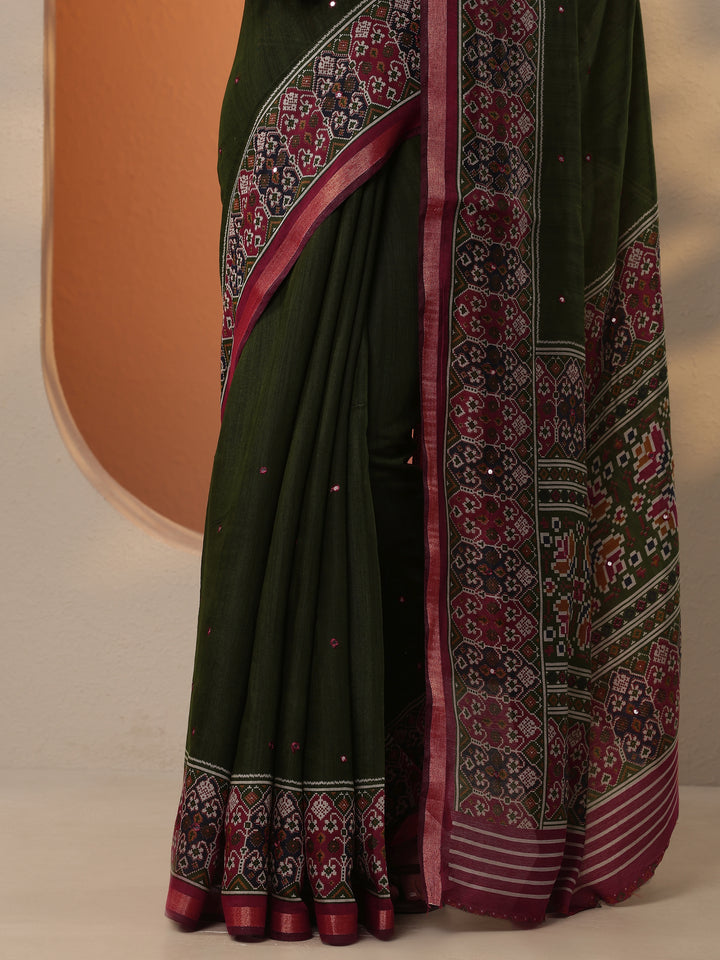 Green Solid Silk Blend Saree With Unstitched Blouse Piece