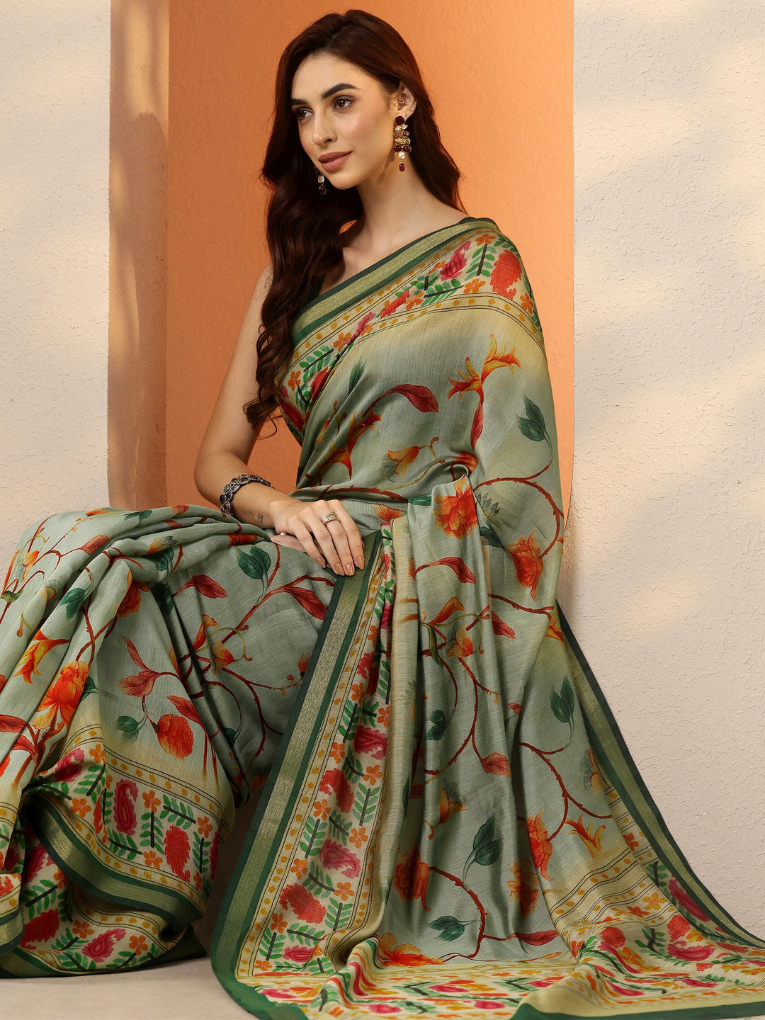 Green Printed Silk Blend Saree With Unstitched Blouse Piece