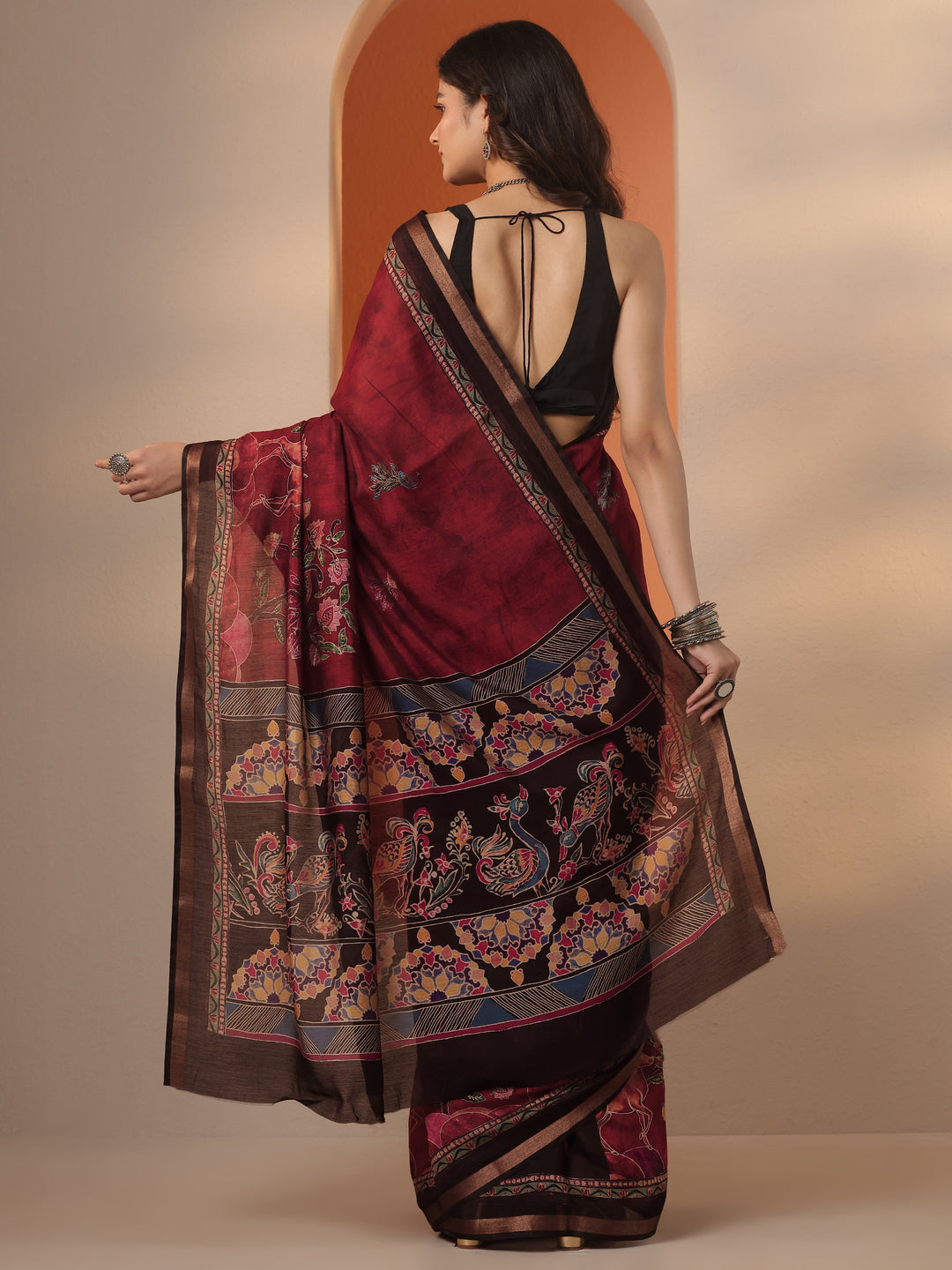 Brown Printed Silk Blend Saree With Unstitched Blouse Piece