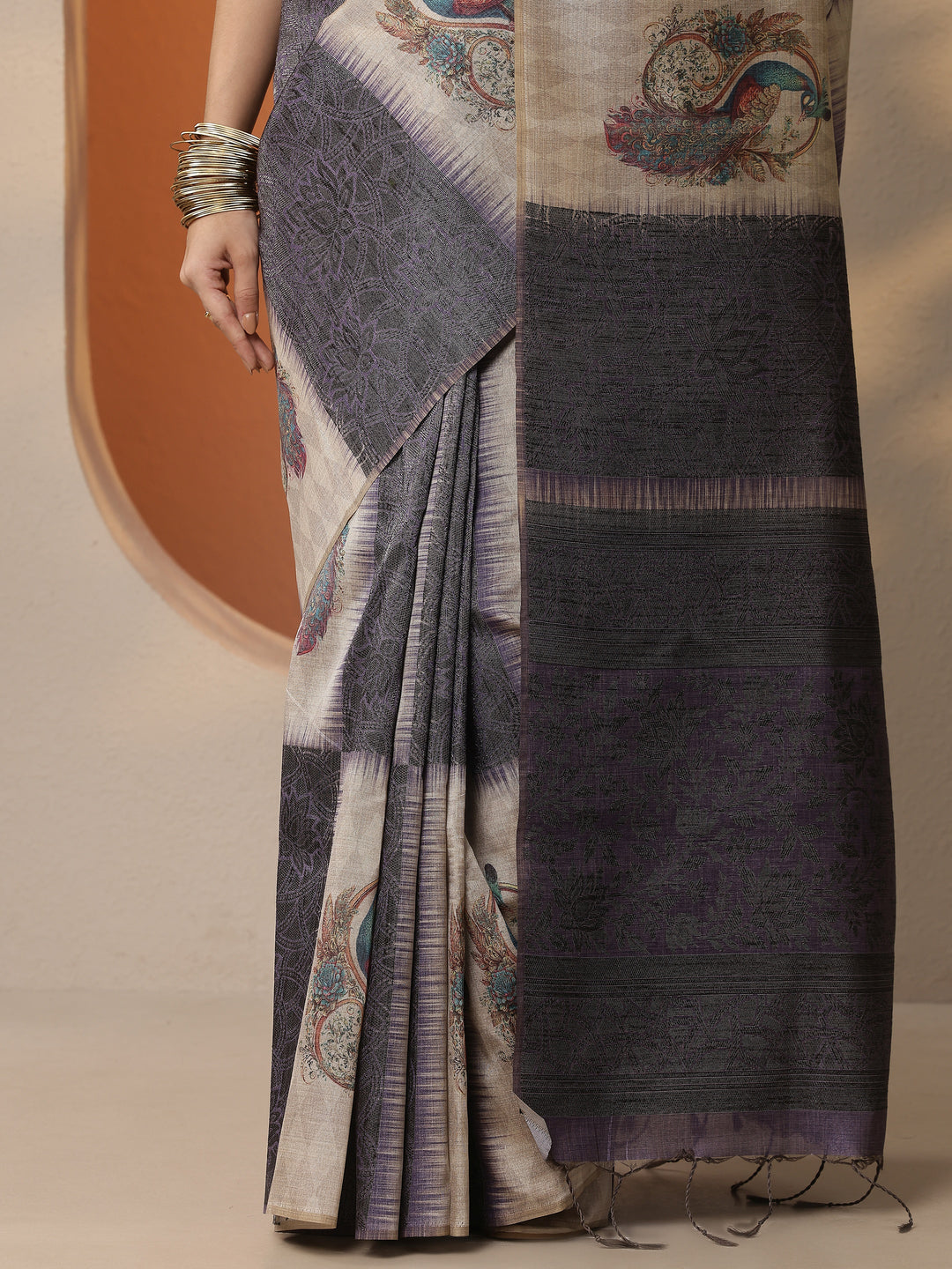 Beige Printed Silk Blend Saree With Unstitched Blouse Piece