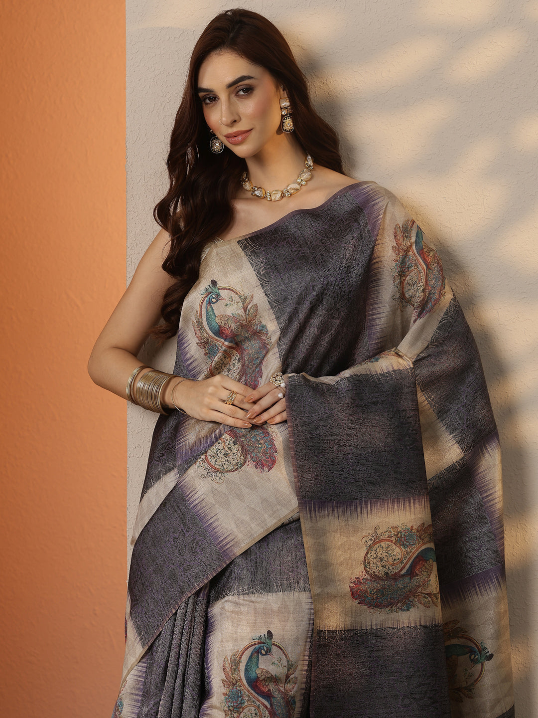 Beige Printed Silk Blend Saree With Unstitched Blouse Piece
