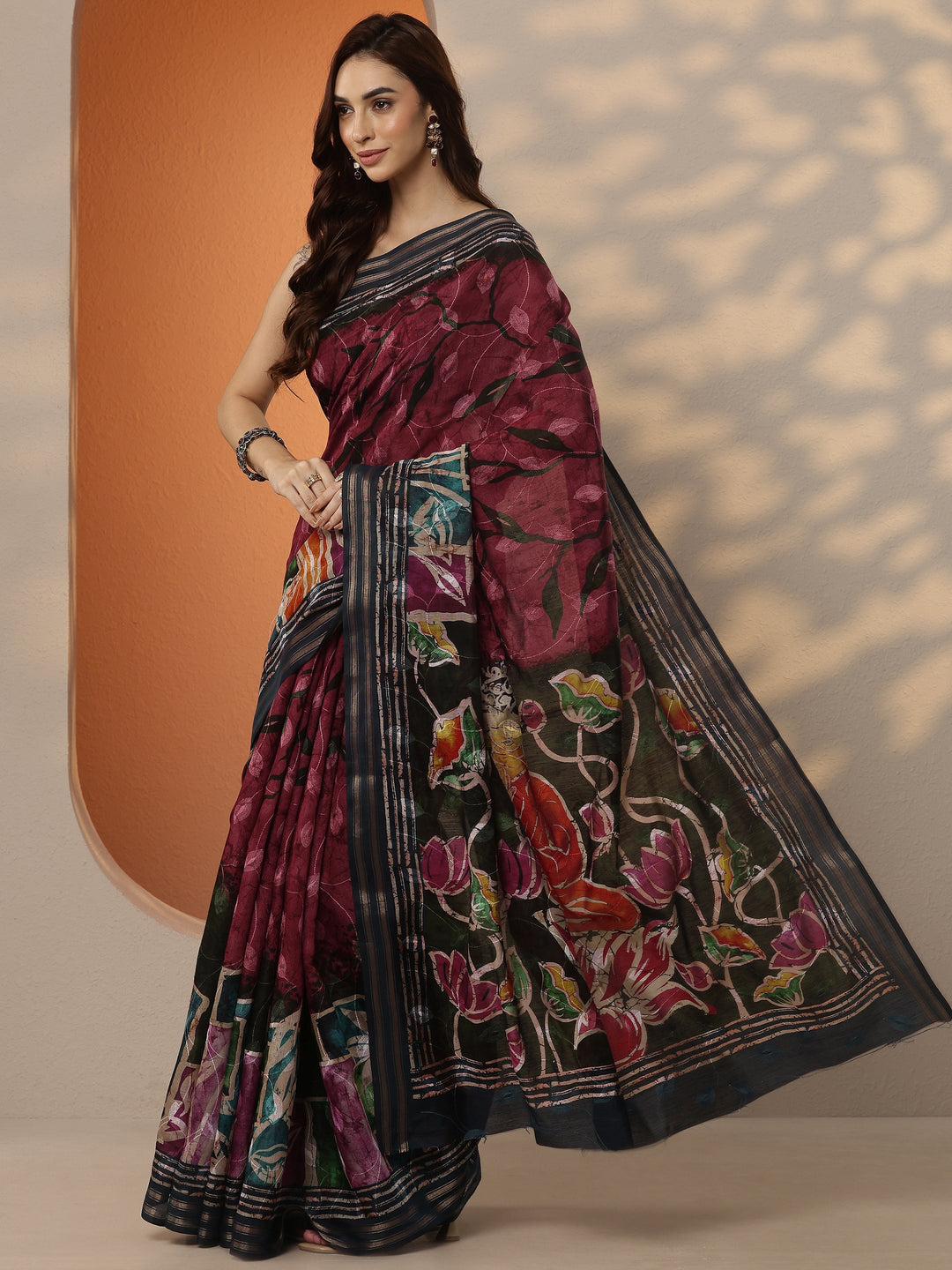 Maroon Printed Silk Blend Saree With Unstitched Blouse Piece