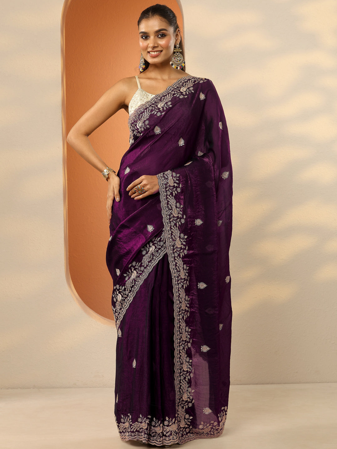 Magenta Embroidered Organza Saree With Unstitched Blouse Piece