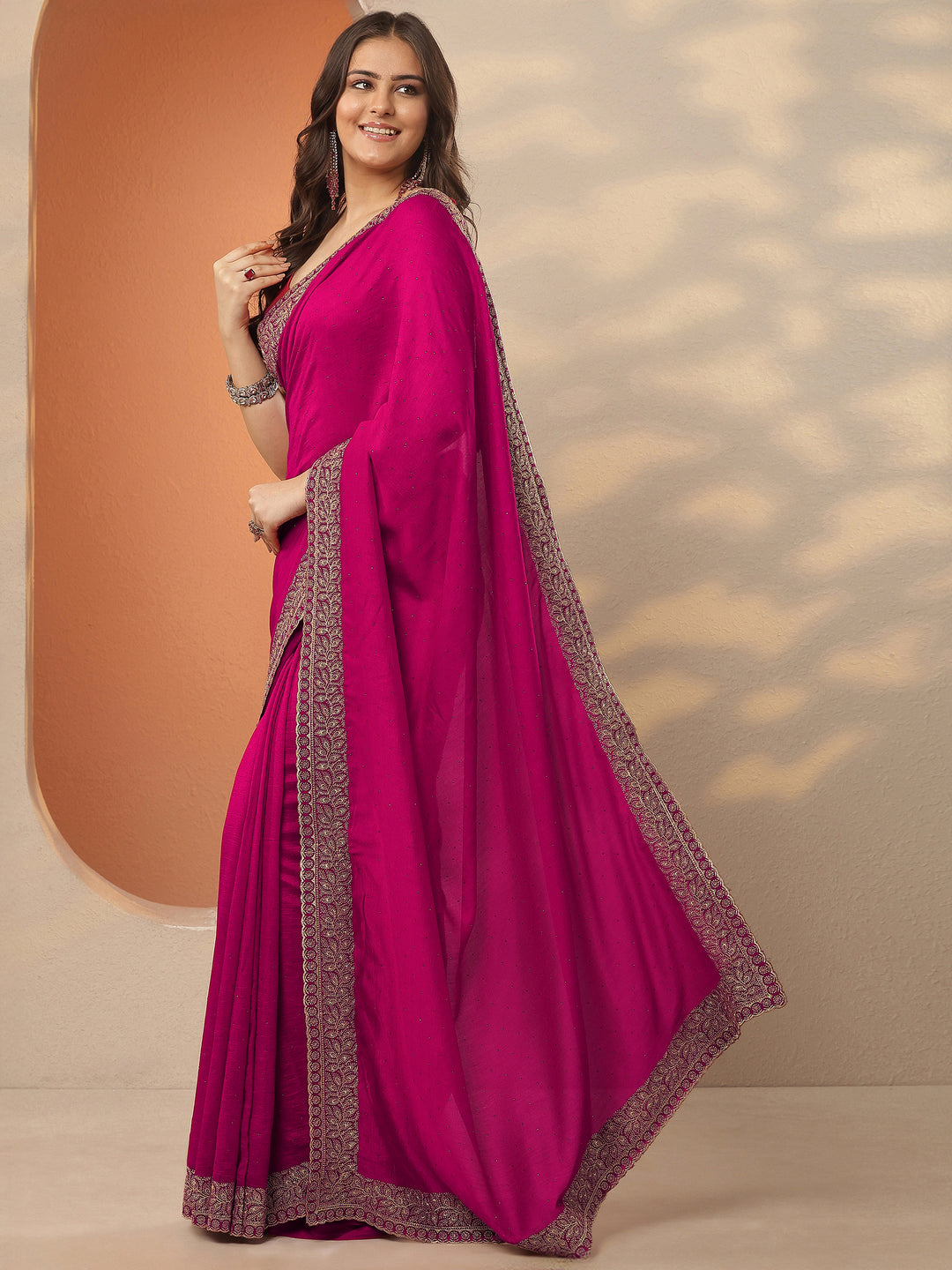 Pink Embellished Silk Blend Saree With Unstitched Blouse Piece