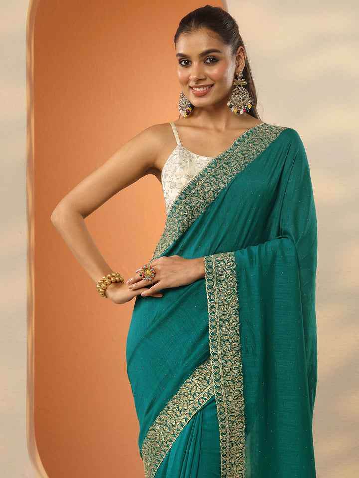 Green Embellished Silk Blend Saree With Unstitched Blouse Piece
