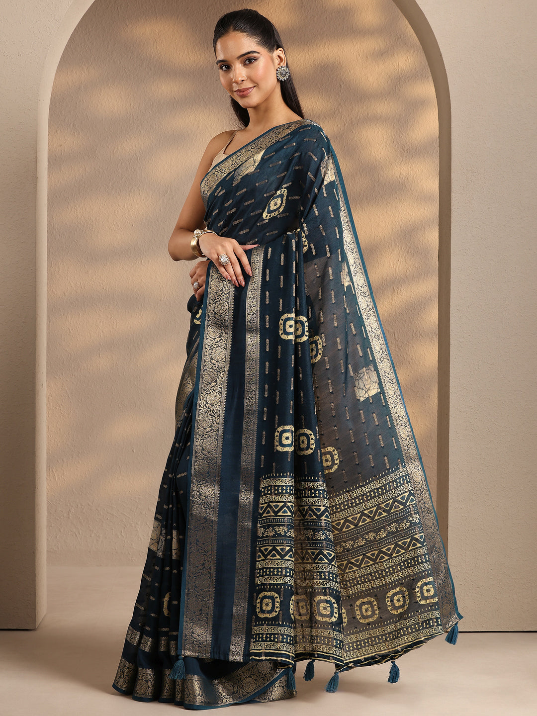 Teal Woven Design Silk Blend Saree With Unstitched Blouse Piece