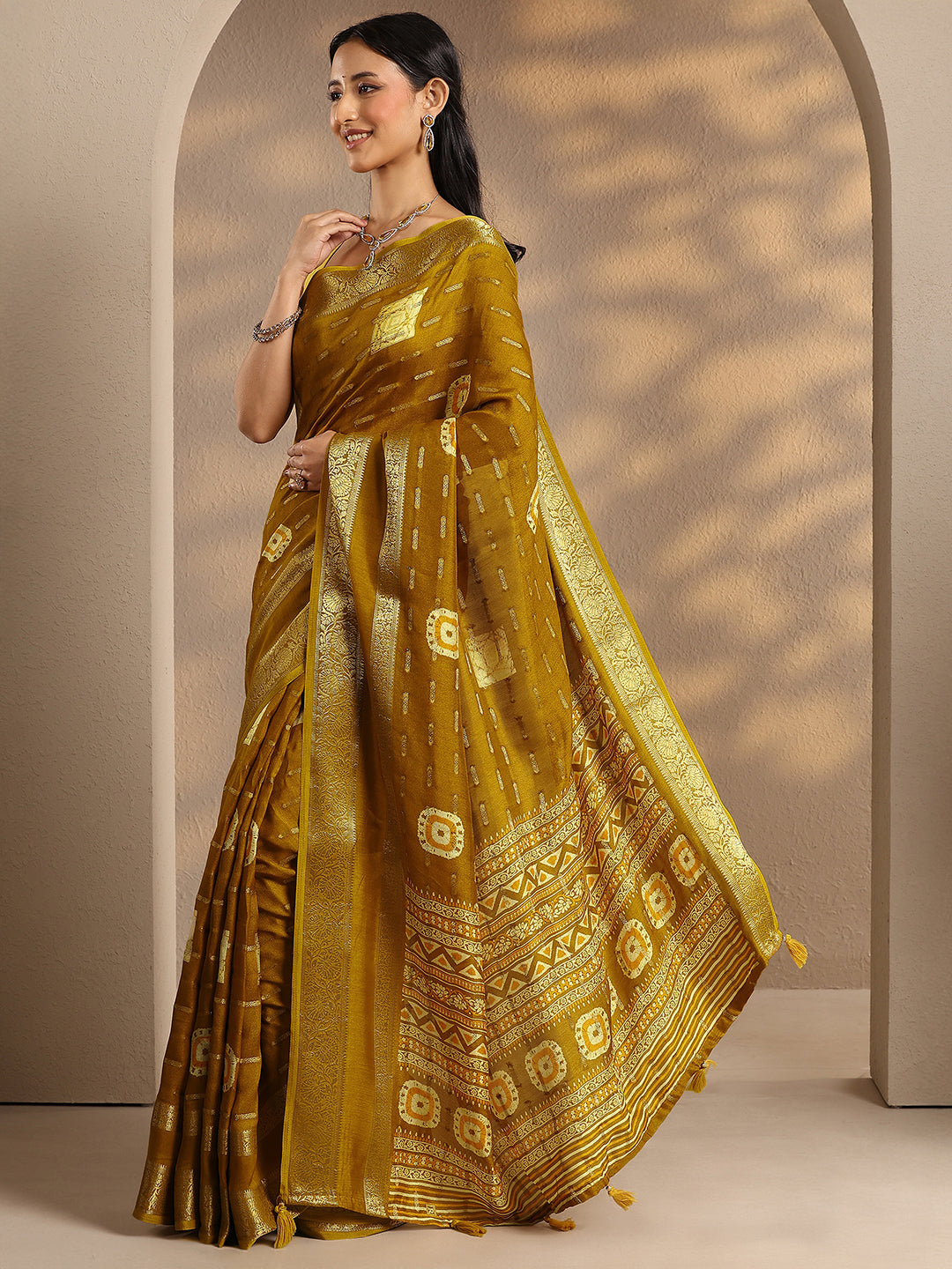 Mustard Woven Design Silk Blend Saree With Unstitched Blouse Piece