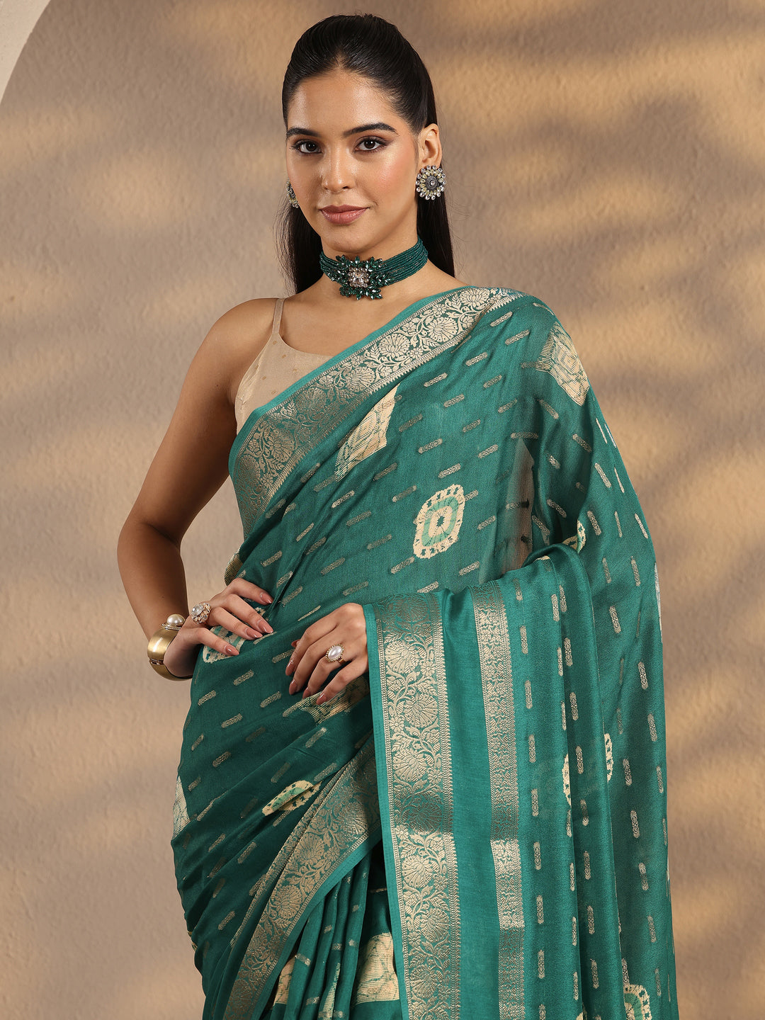 Green Woven Design Silk Blend Saree With Unstitched Blouse Piece