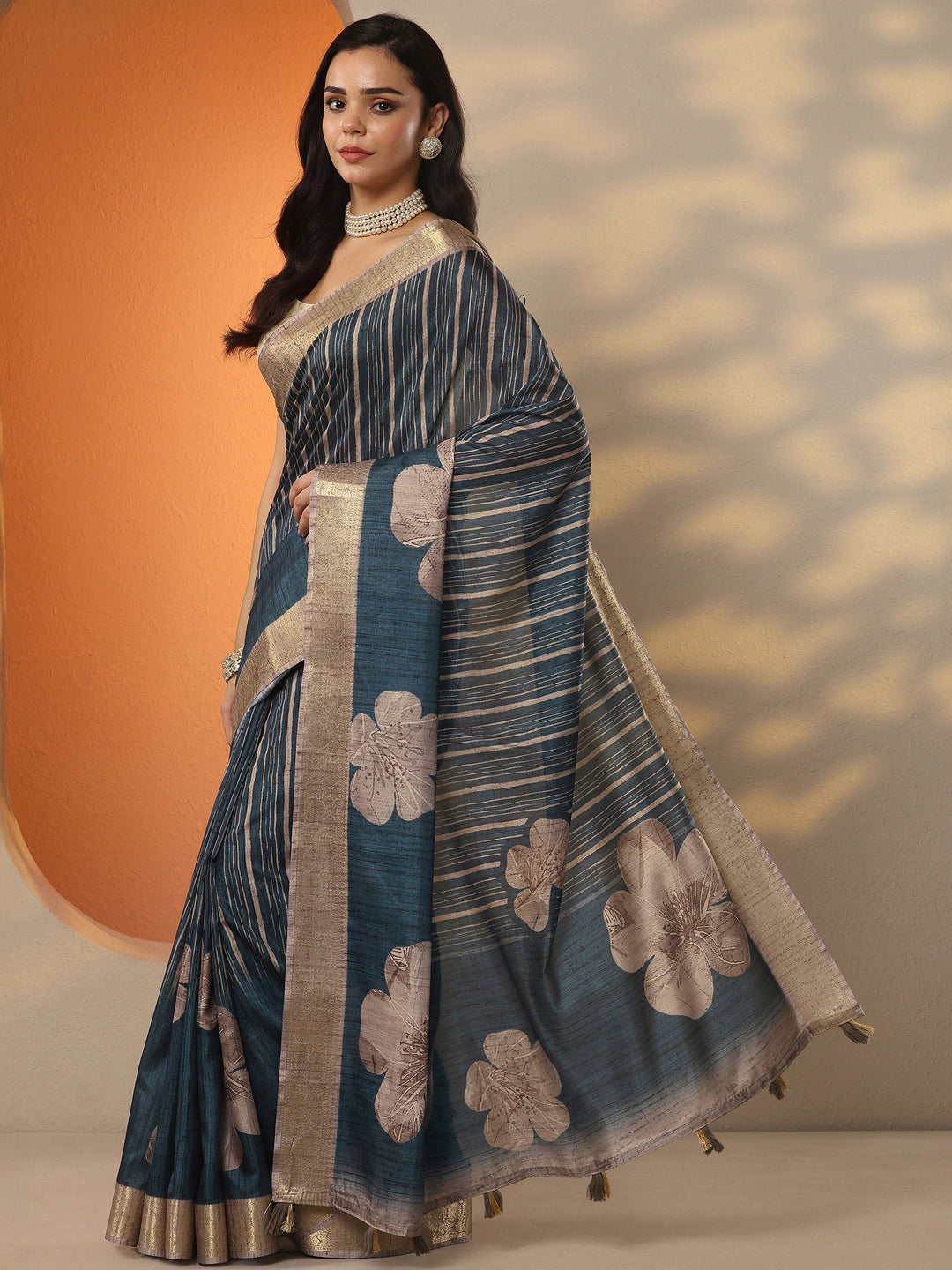 Blue Printed Silk Blend Saree With Unstitched Blouse Piece