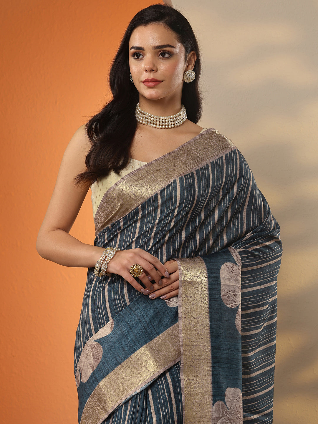 Blue Printed Silk Blend Saree With Unstitched Blouse Piece