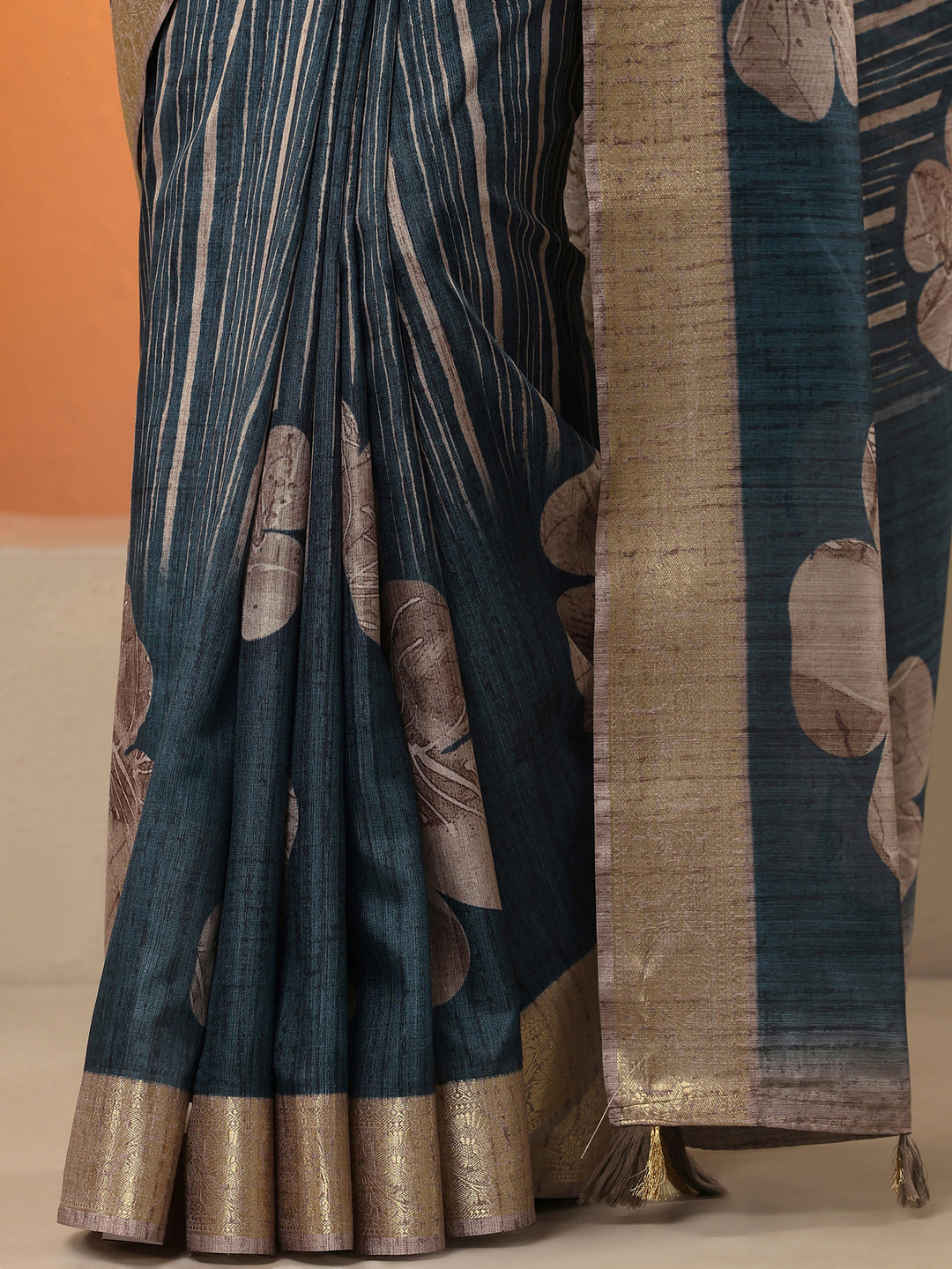 Blue Printed Silk Blend Saree With Unstitched Blouse Piece