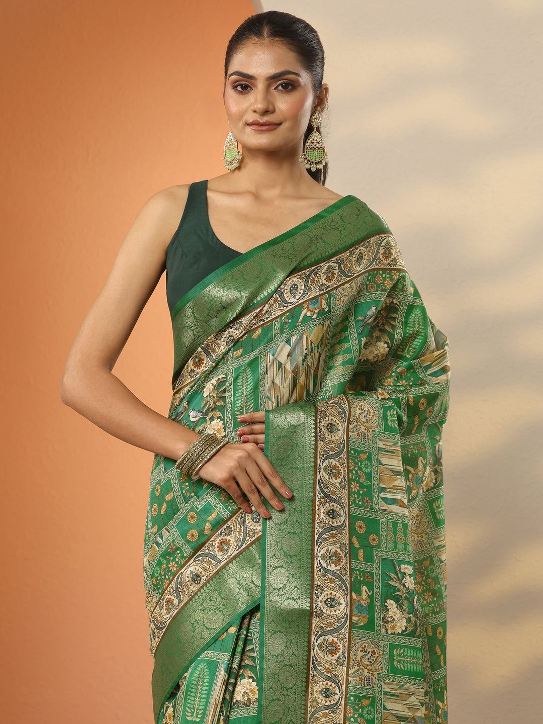 Green Printed Silk Blend Saree With Unstitched Blouse Piece
