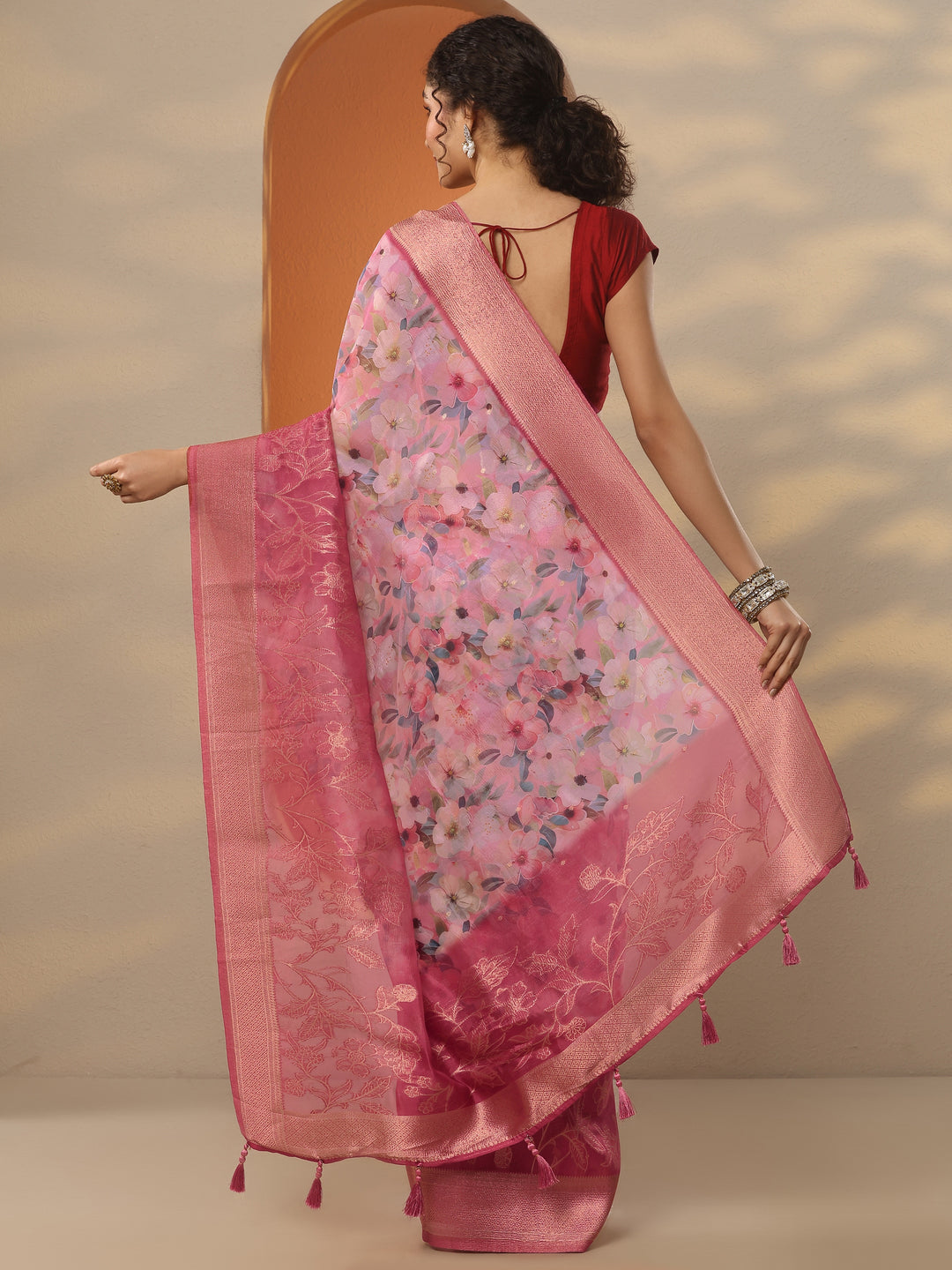Pink Printed Organza Saree With Unstitched Blouse Piece