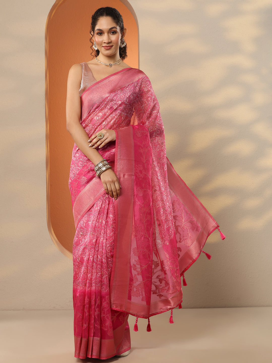 Pink Printed Organza Saree With Unstitched Blouse Piece