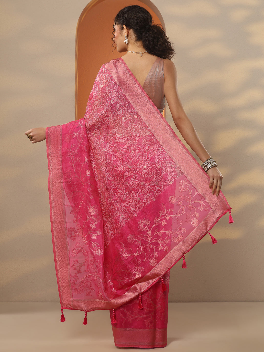 Pink Printed Organza Saree With Unstitched Blouse Piece