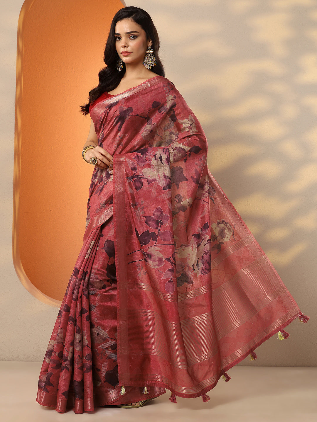Rust Printed Silk Blend Saree With Unstitched Blouse Piece