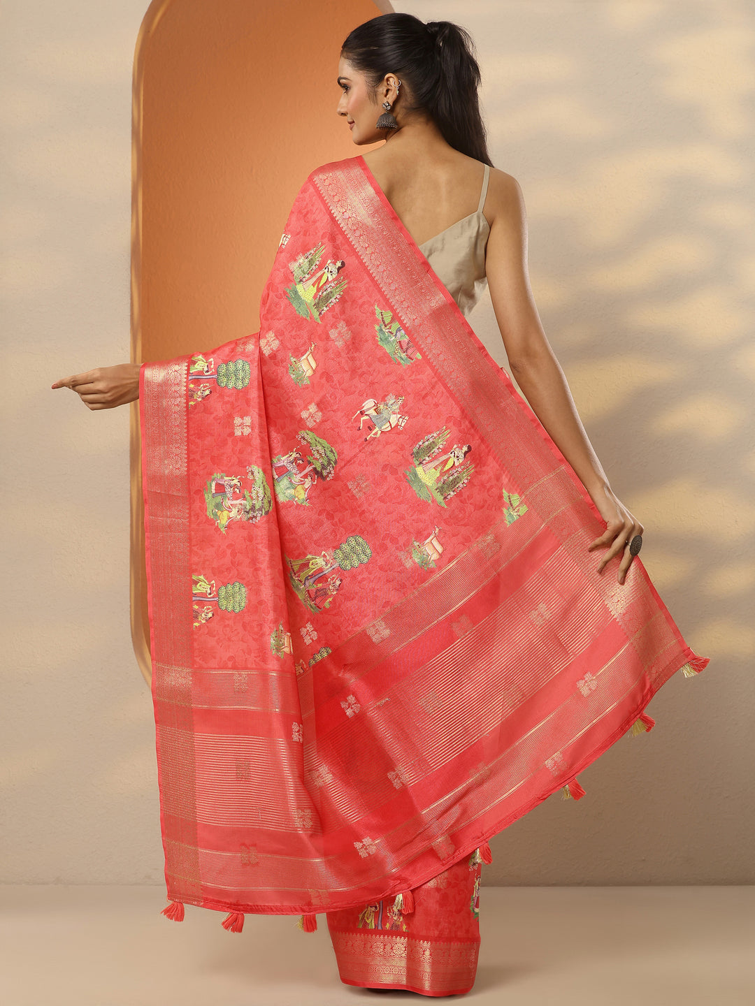 Coral Printed Silk Blend Saree With Unstitched Blouse Piece