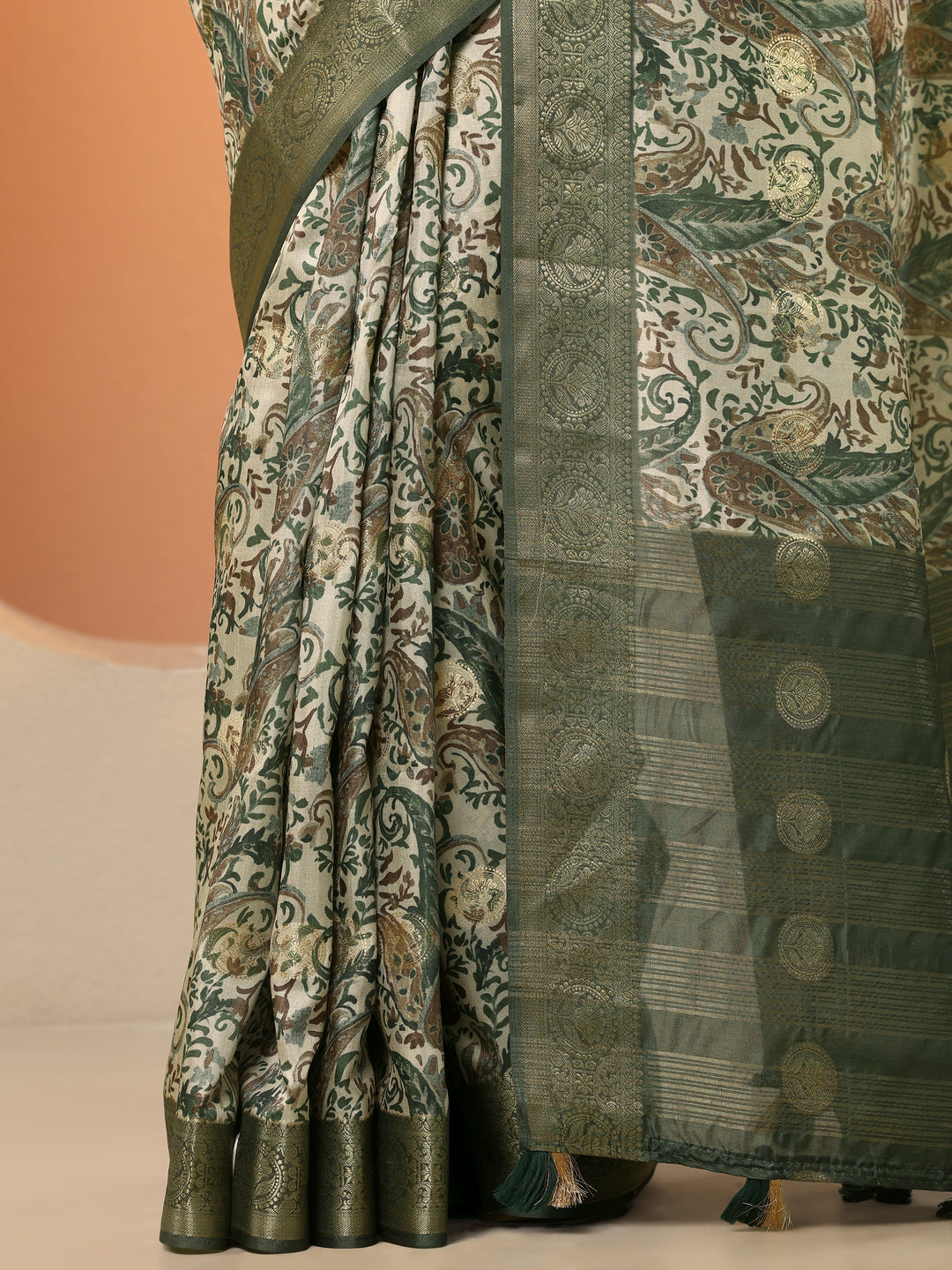 Green Printed Silk Blend Saree With Unstitched Blouse Piece