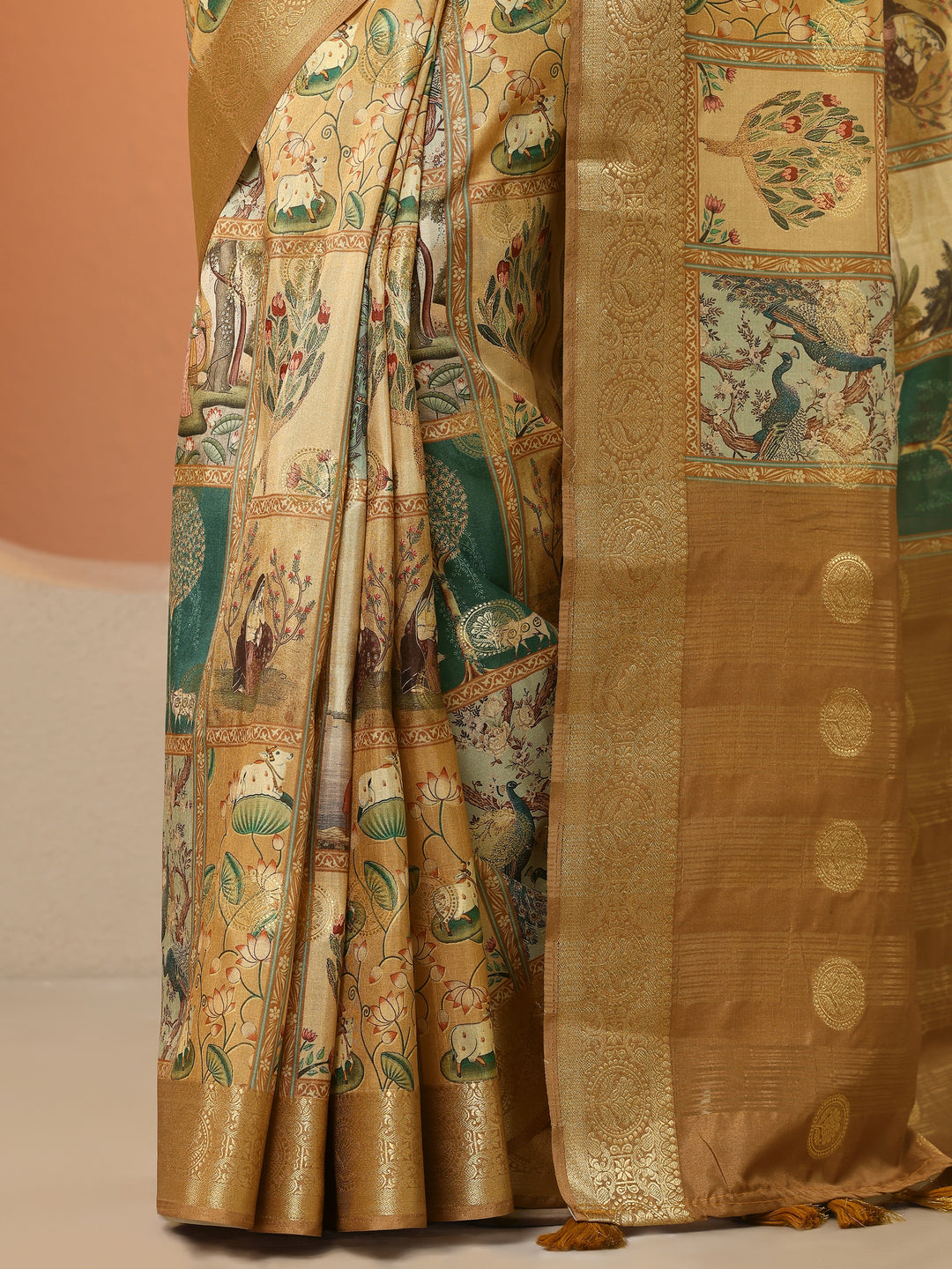 Beige Printed Silk Blend Saree With Unstitched Blouse Piece
