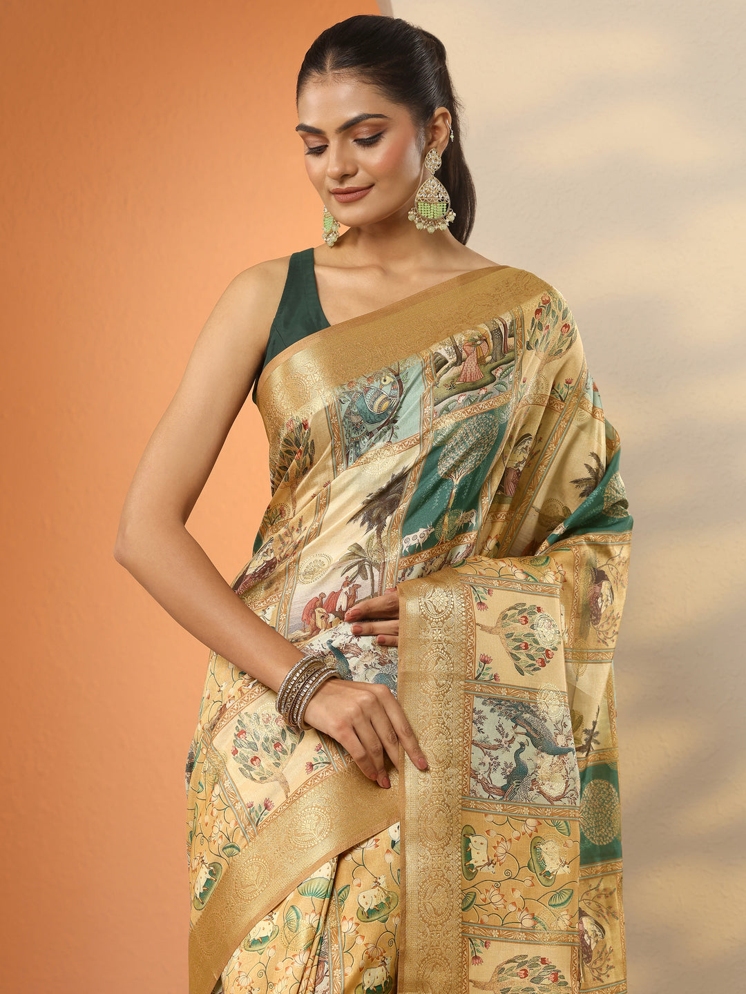 Beige Printed Silk Blend Saree With Unstitched Blouse Piece