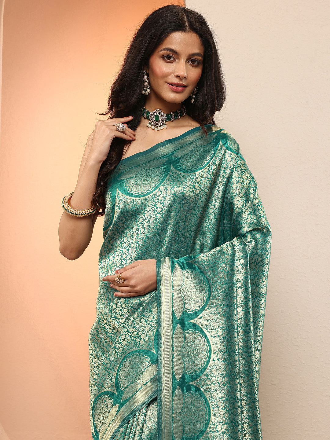 Green Woven Design Silk Blend Saree With Unstitched Blouse Piece