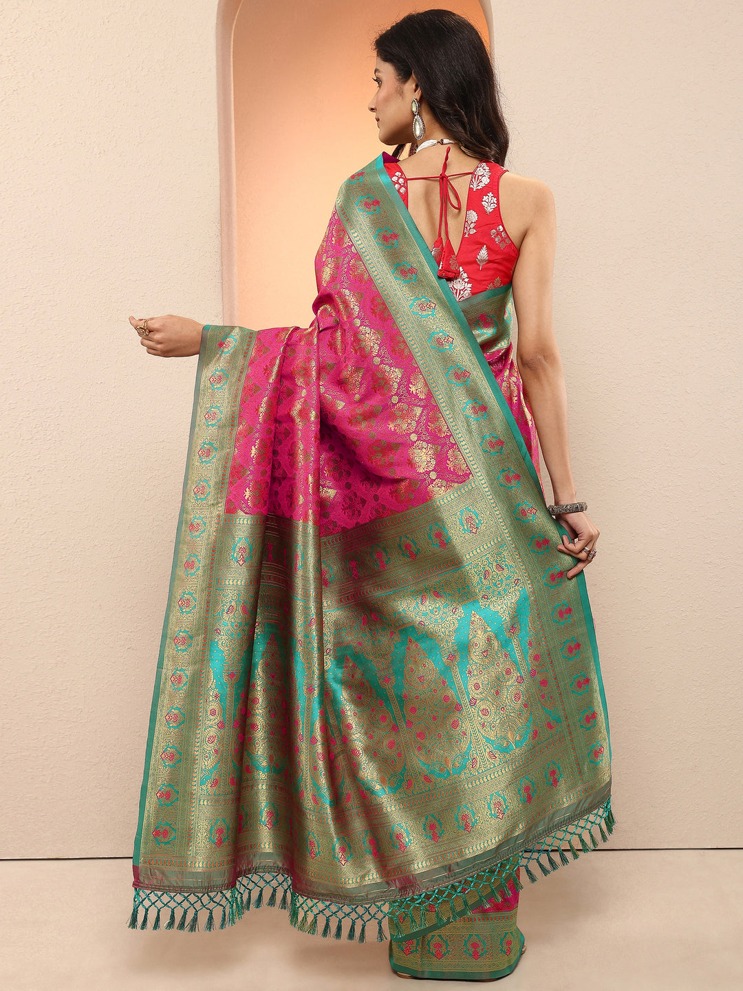 Pink Woven Design Silk Blend Saree With Unstitched Blouse Piece