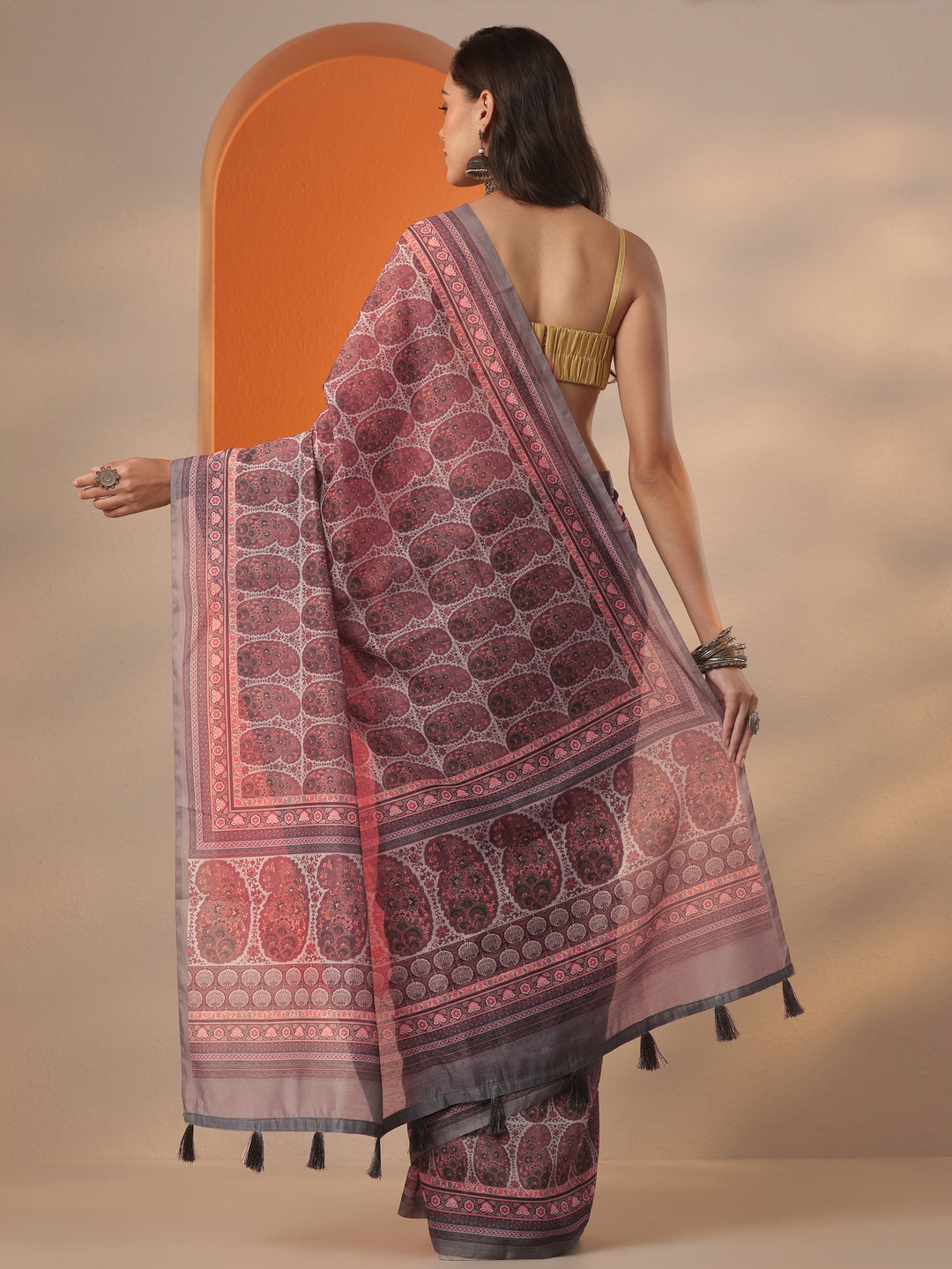 Grey Printed Silk Blend Saree With Unstitched Blouse Piece