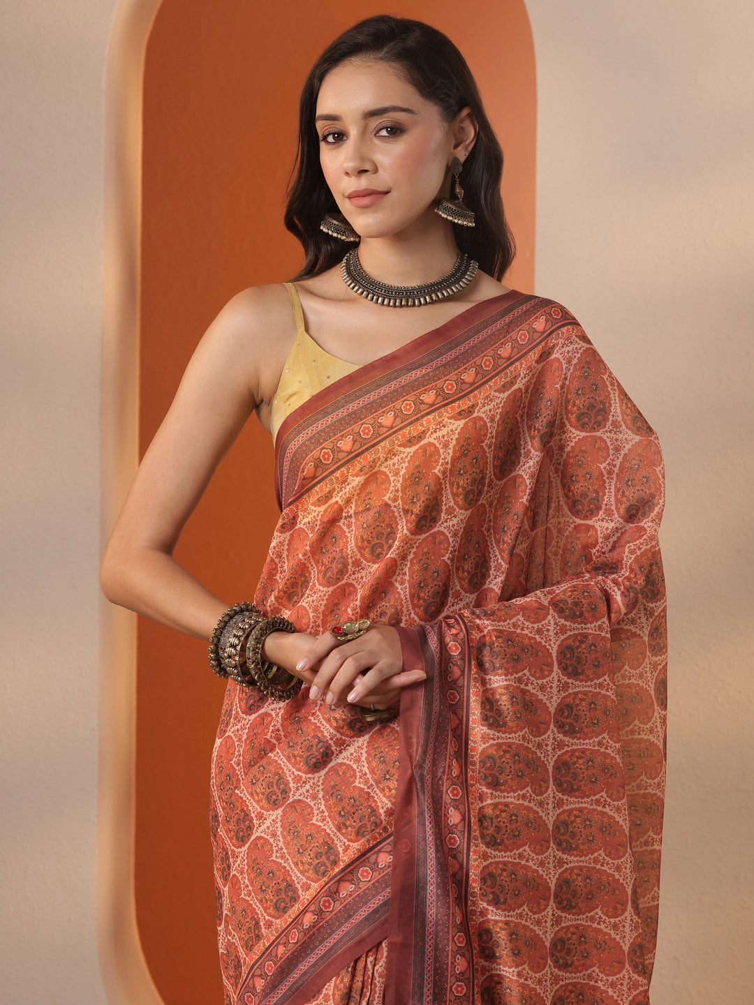 Brown Printed Silk Blend Saree With Unstitched Blouse Piece