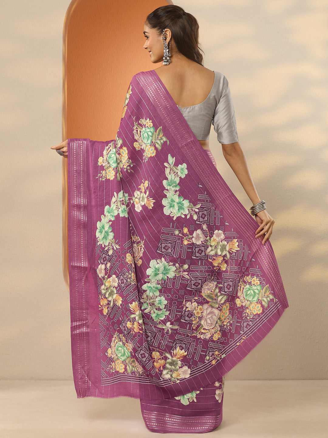 Burgundy Printed Silk Blend Saree With Unstitched Blouse Piece