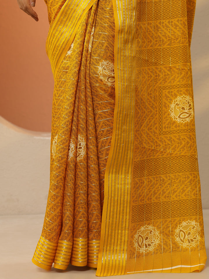 Mustard Printed Silk Blend Saree With Unstitched Blouse Piece