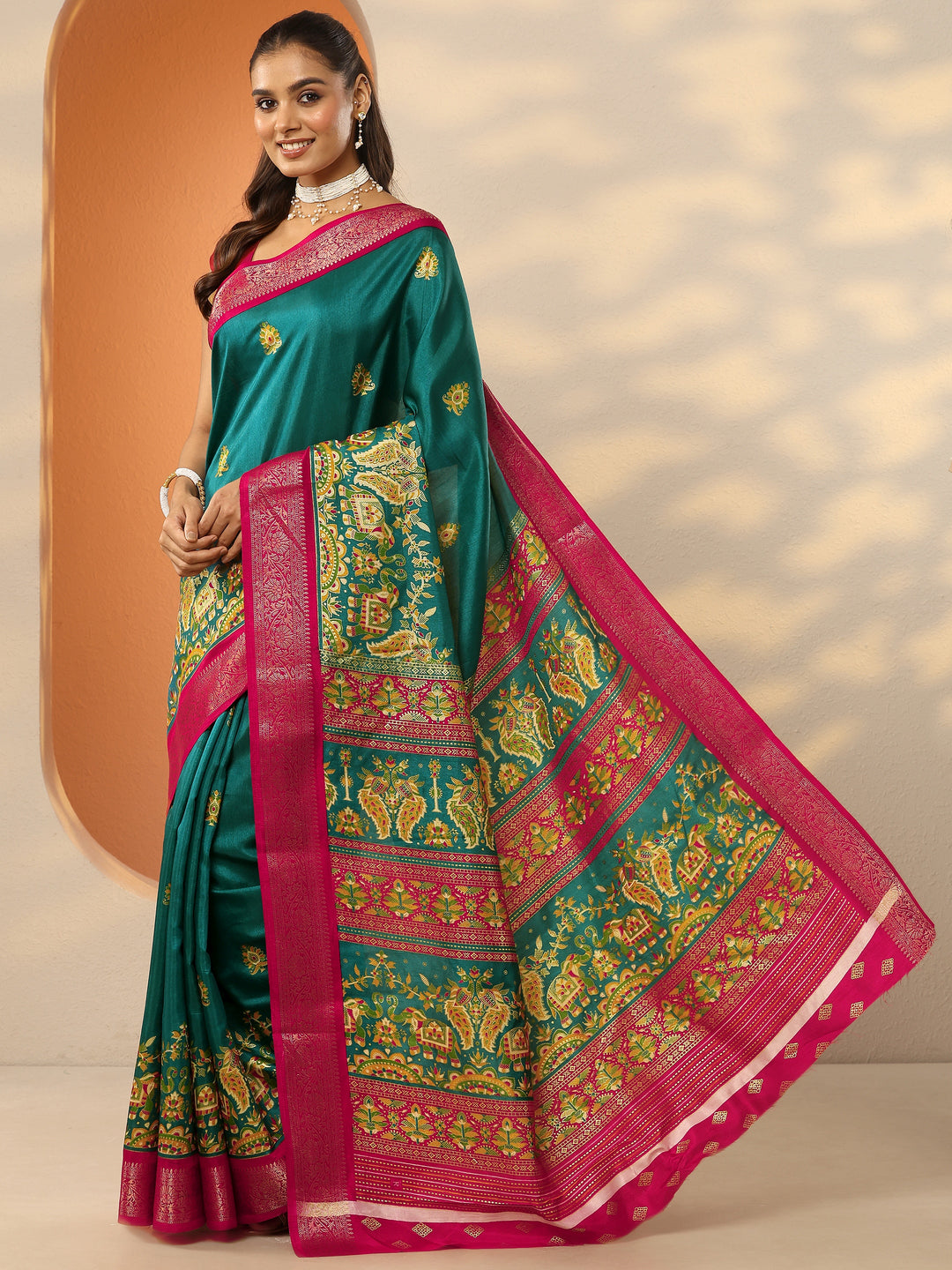 Teal Printed Silk Blend Saree With Unstitched Blouse Piece