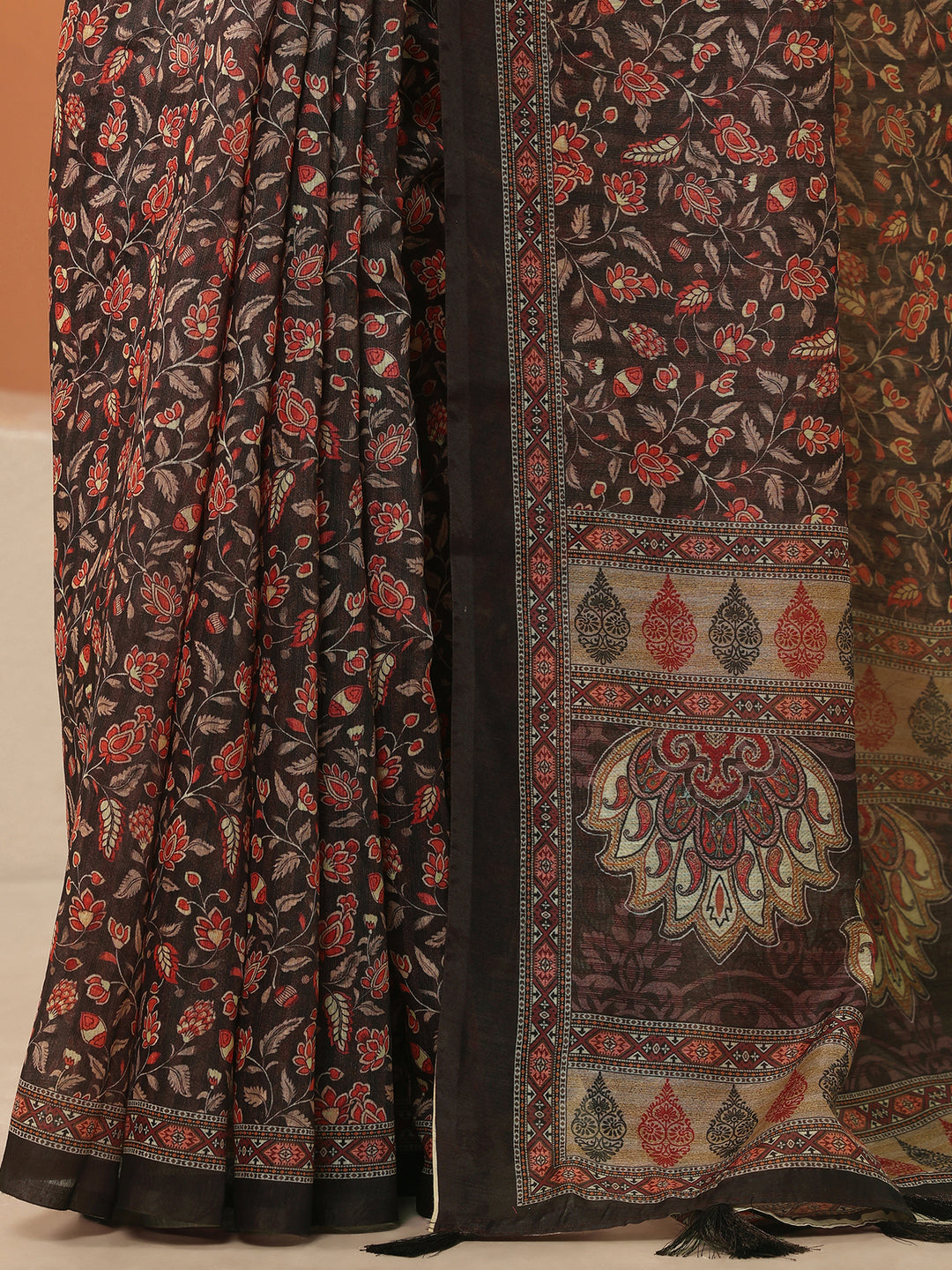Brown Printed Silk Blend Saree With Unstitched Blouse Piece