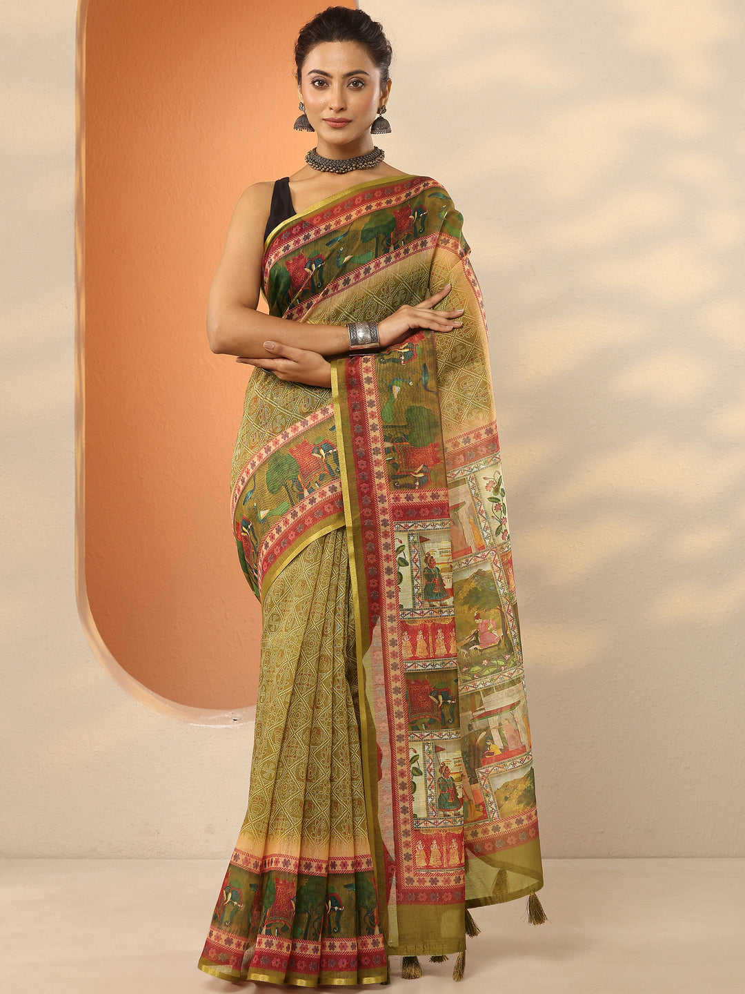 Green Bandhani Printed Silk Blend Saree With Unstitched Blouse Piece