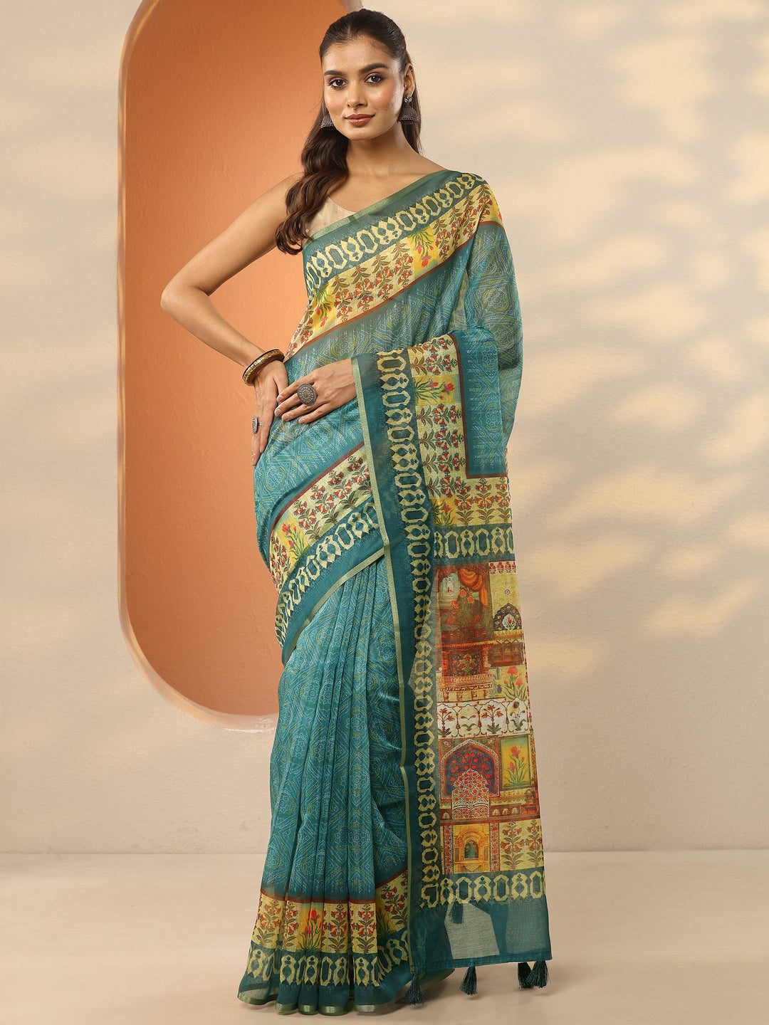 Green Printed Silk Blend Saree With Unstitched Blouse Piece