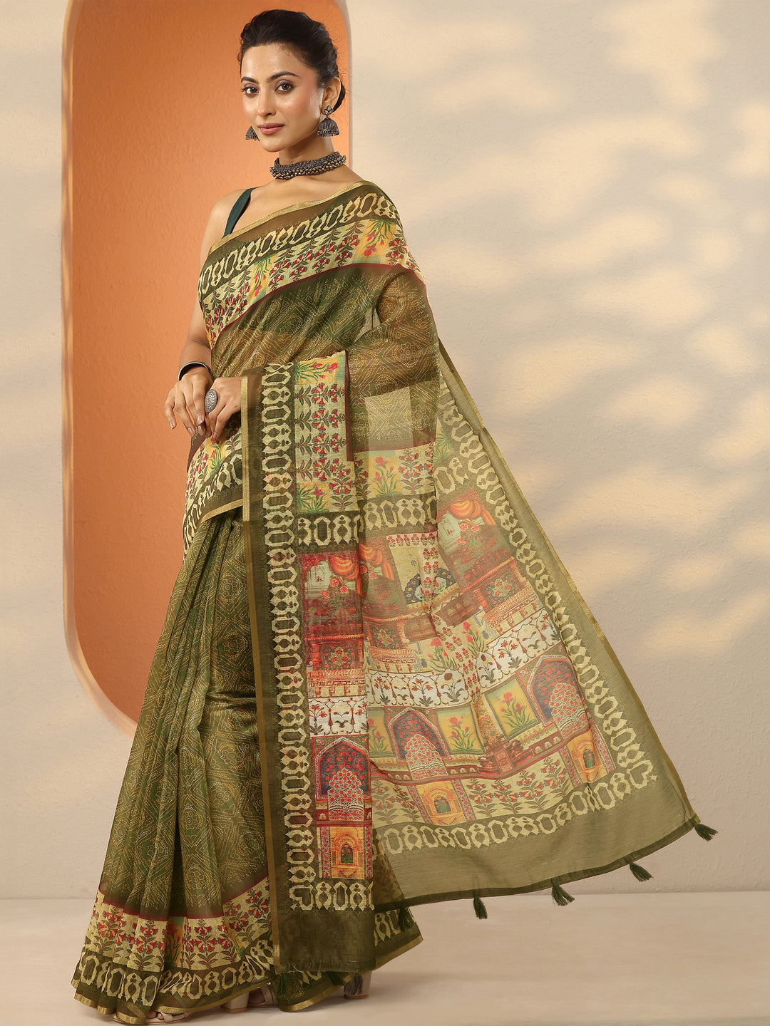 Green Printed Silk Blend Saree With Unstitched Blouse Piece