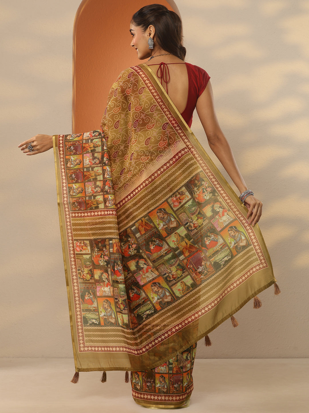 Green Bandhani Printed Silk Blend Saree With Unstitched Blouse Piece