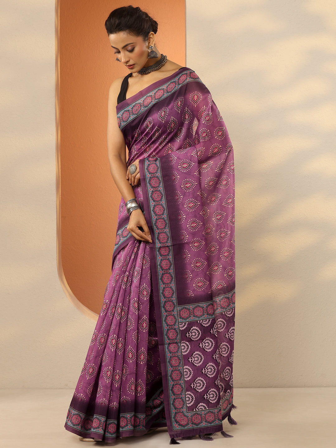 Mauve Printed Silk Blend Saree With Unstitched Blouse Piece