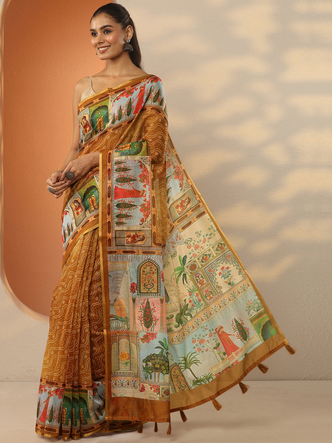 Mustard Bandhani Printed Silk Blend Saree With Unstitched Blouse Piece