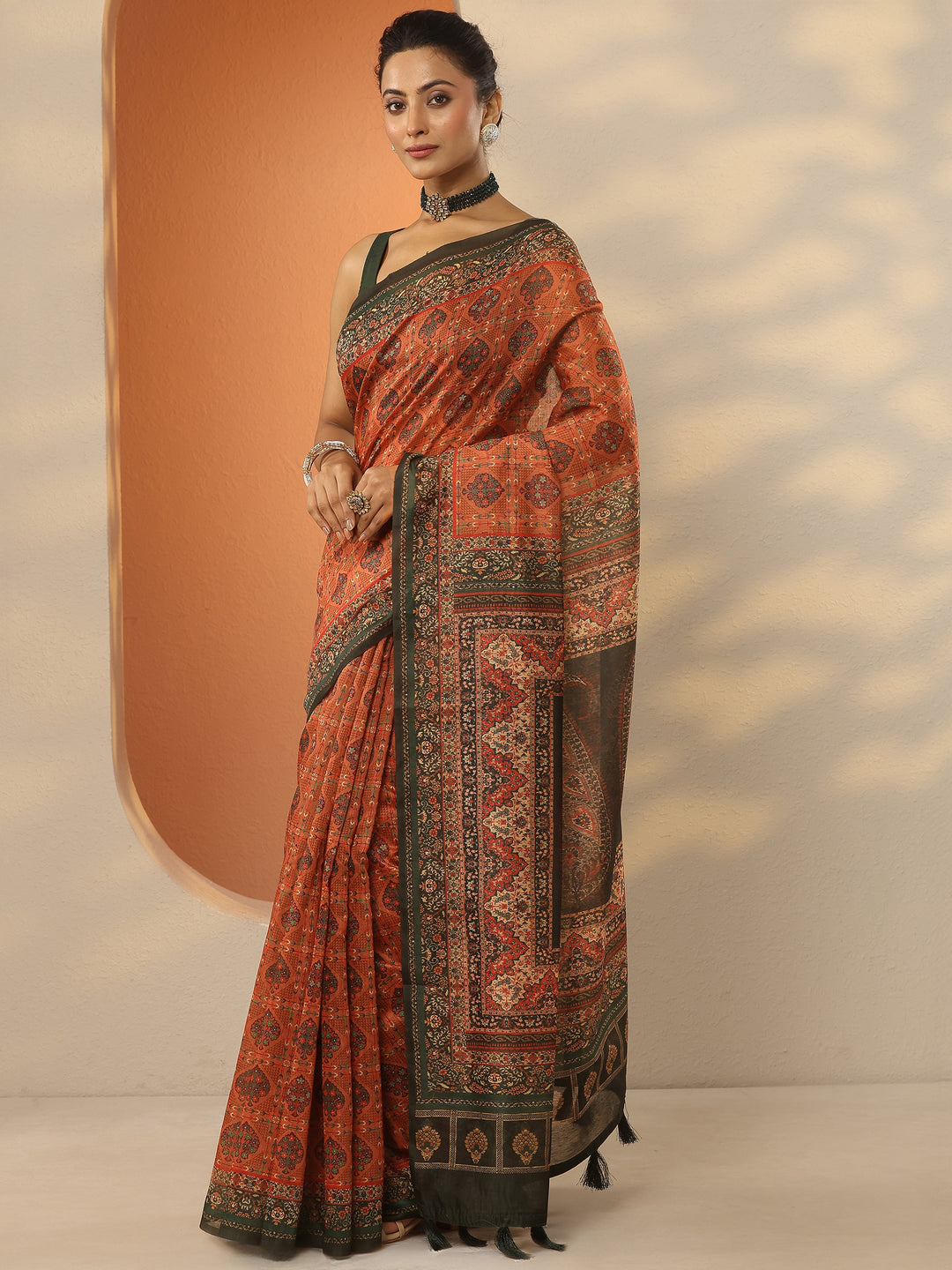 Multi Printed Silk Blend Saree With Unstitched Blouse Piece