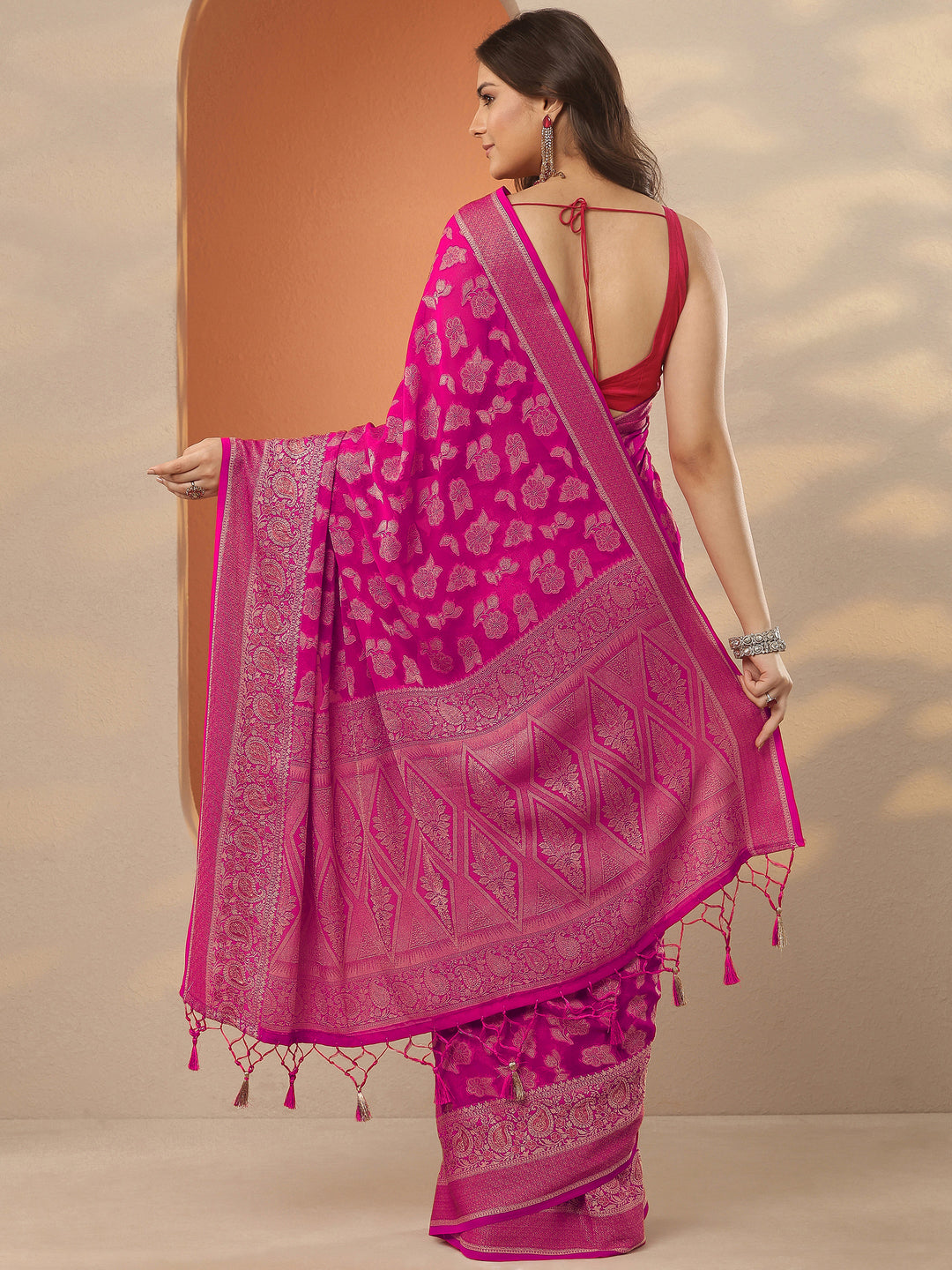 Pink Woven Design Pure Georgette Saree With Unstitched Blouse Piece