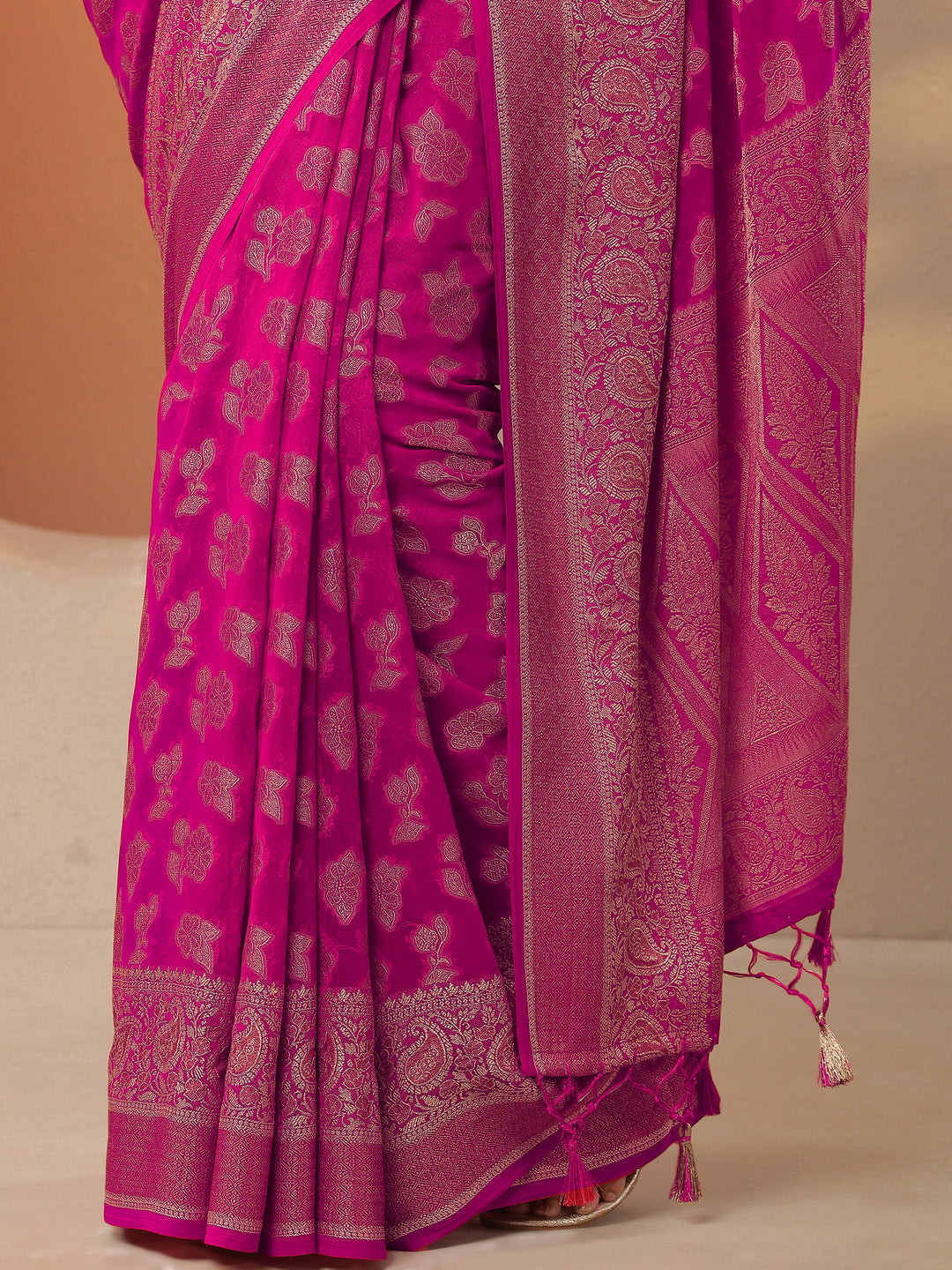 Pink Woven Design Pure Georgette Saree With Unstitched Blouse Piece