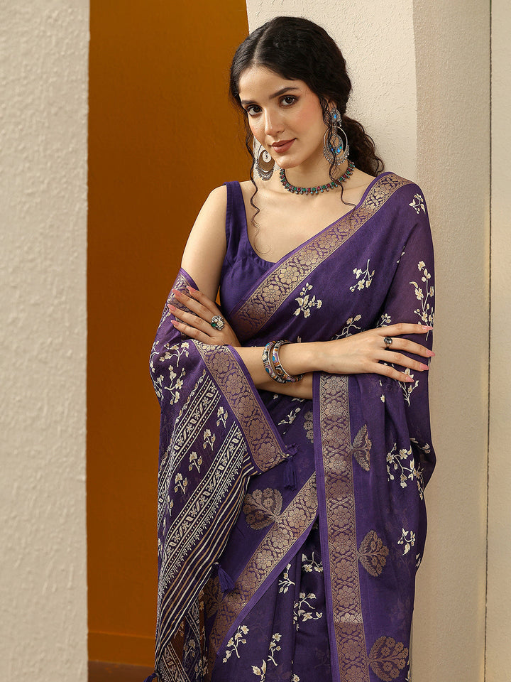 Purple Printed Silk Blend Saree With Unstitched Blouse Piece