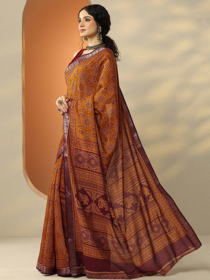 Mustard Printed Silk Blend Saree With Unstitched Blouse Piece