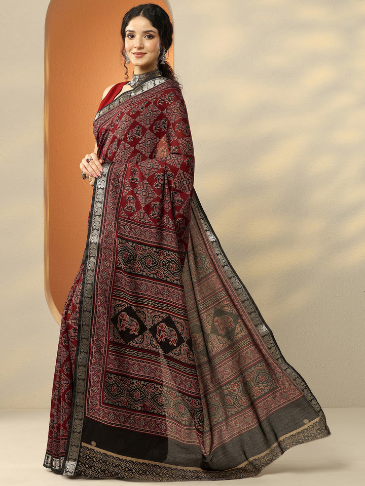 Red Printed Silk Blend Saree With Unstitched Blouse Piece