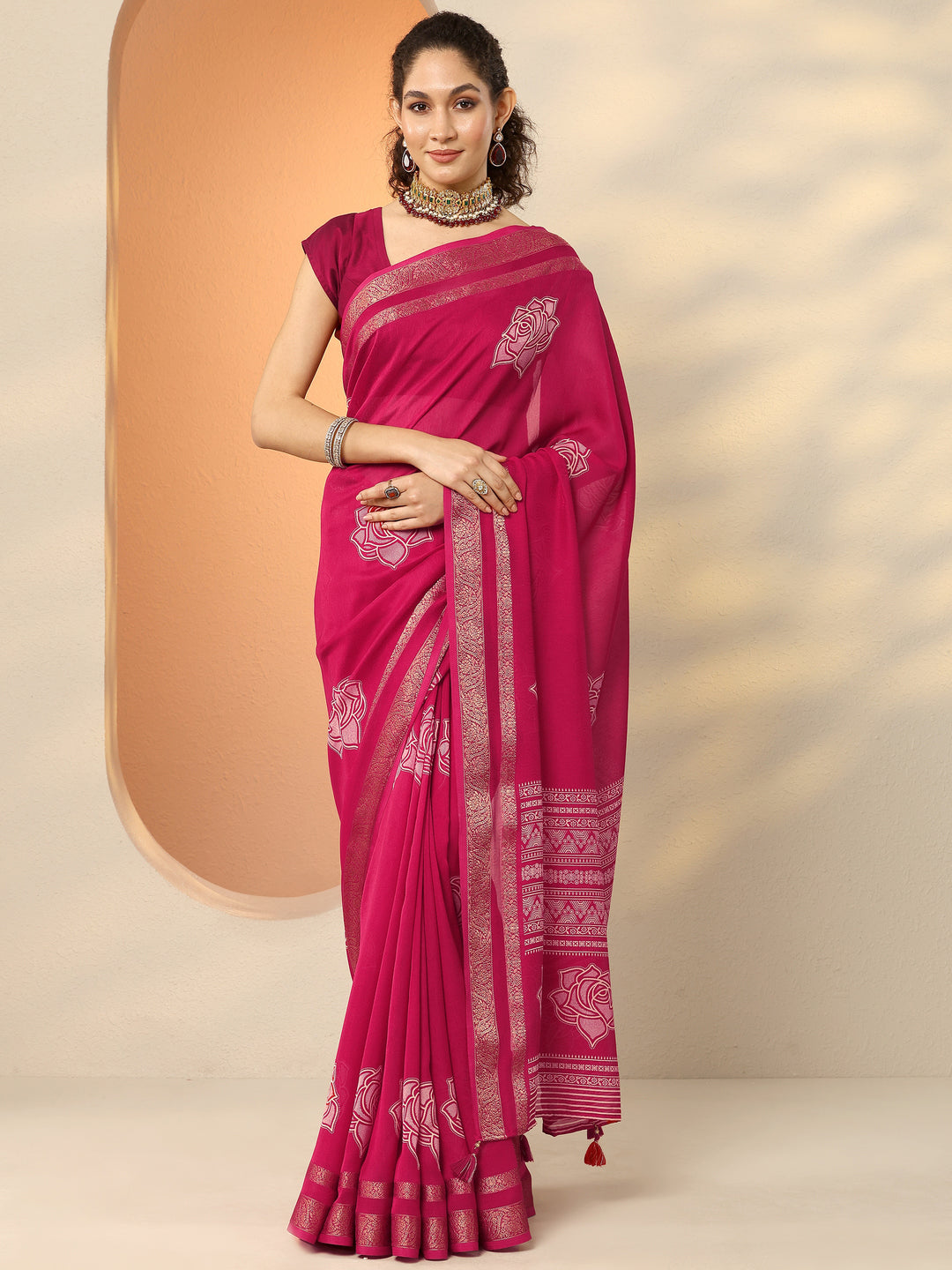 Pink Printed Silk Blend Saree With Unstitched Blouse Piece